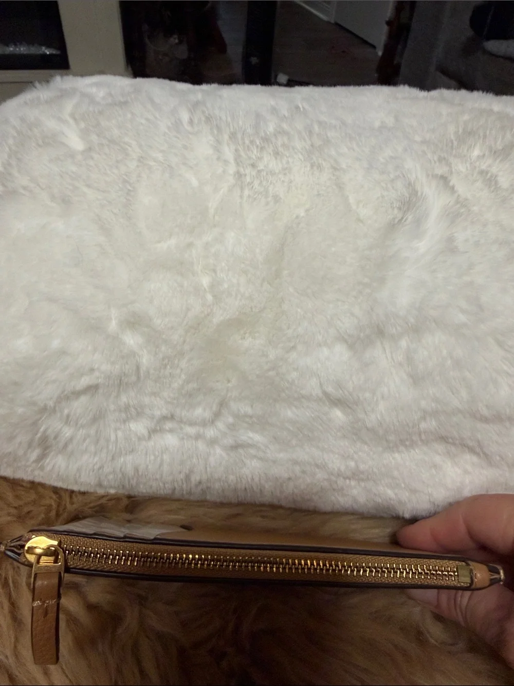 TORY BURCH PEBBLED LEATHER ZIP POUCH TAN NWOT